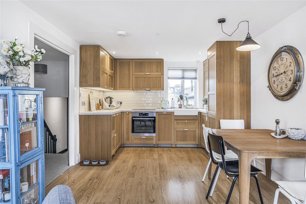 Property photo 2 of 19 Picture No. 05