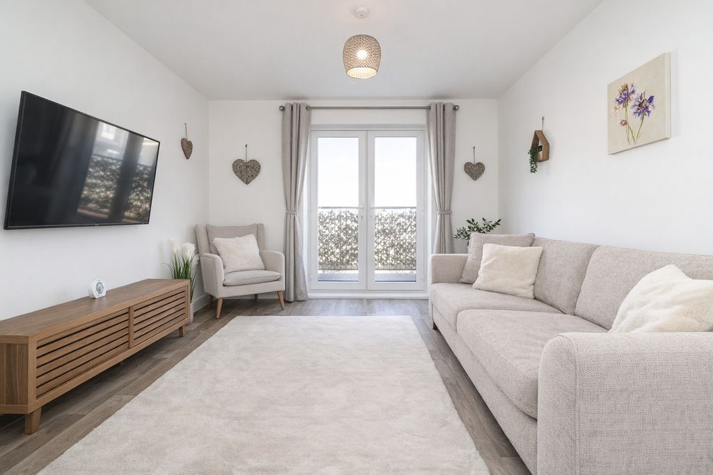 Property photo 2 of 11 Picture 2