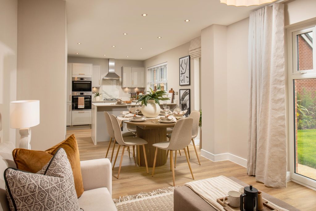 Property photo 3 of 18 Showhome Interior