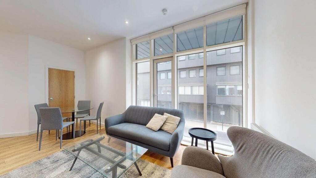 Property photo 2 of 14 68Efa3191ee149152Bdefd10_296c8E28336E9802Acec9Ccbc