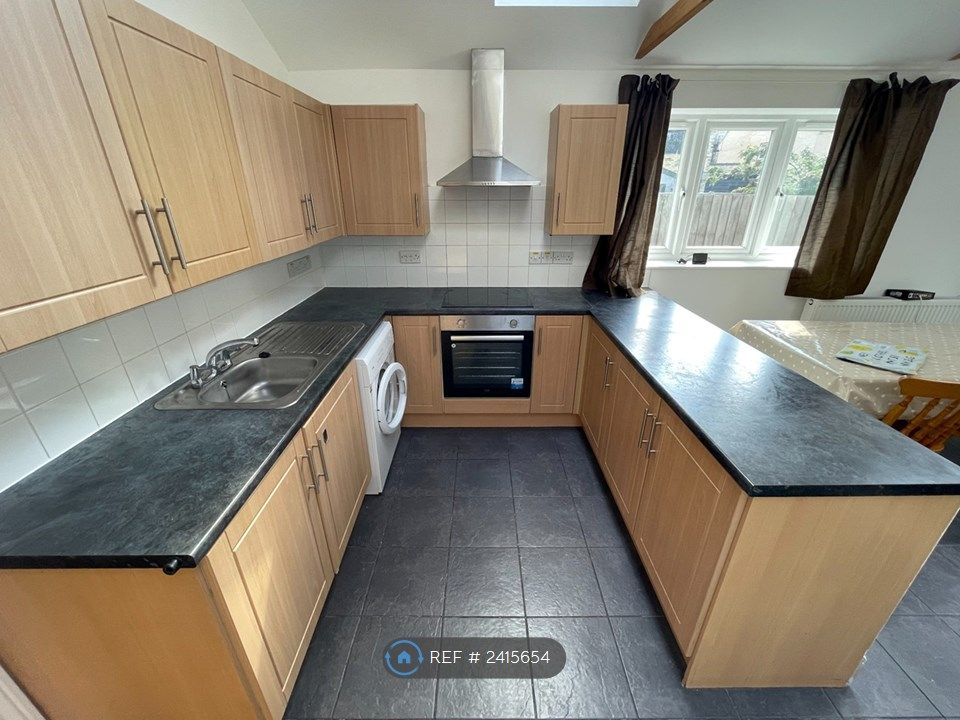 Property photo 2 of 15 Kitchen