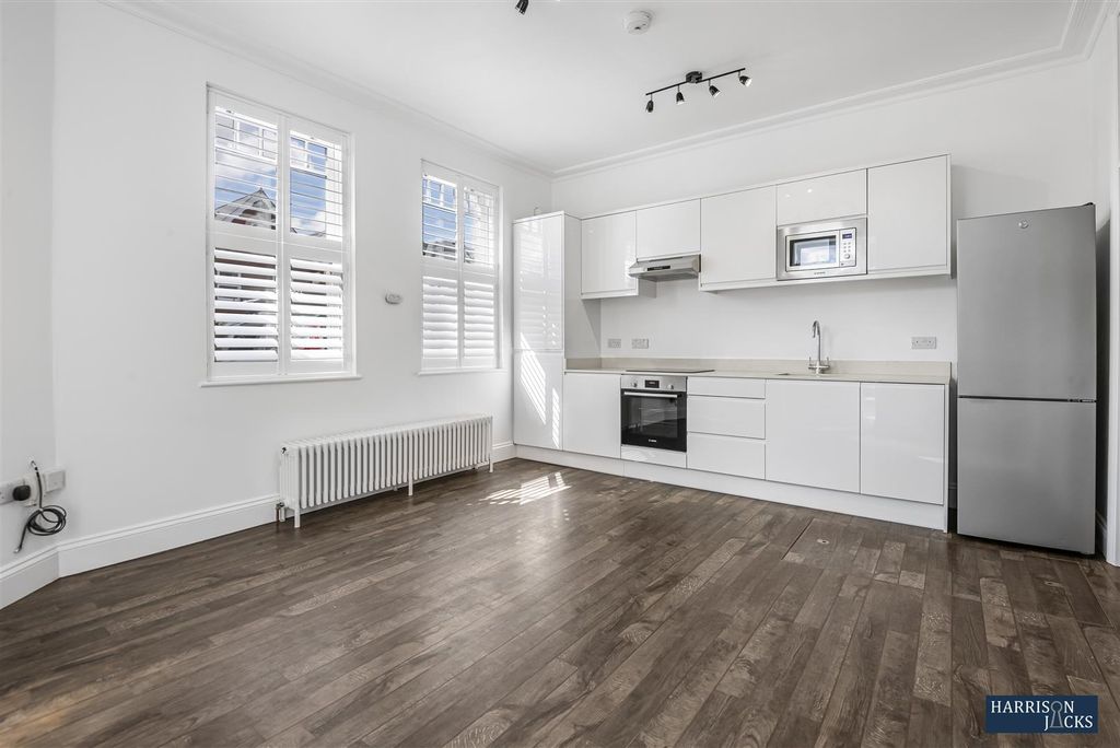 Property photo 2 of 15 7_34653_Watermarked.Jpg