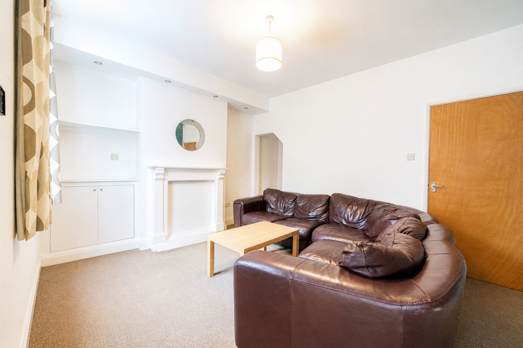 Property photo 2 of 32 Picture No. 02
