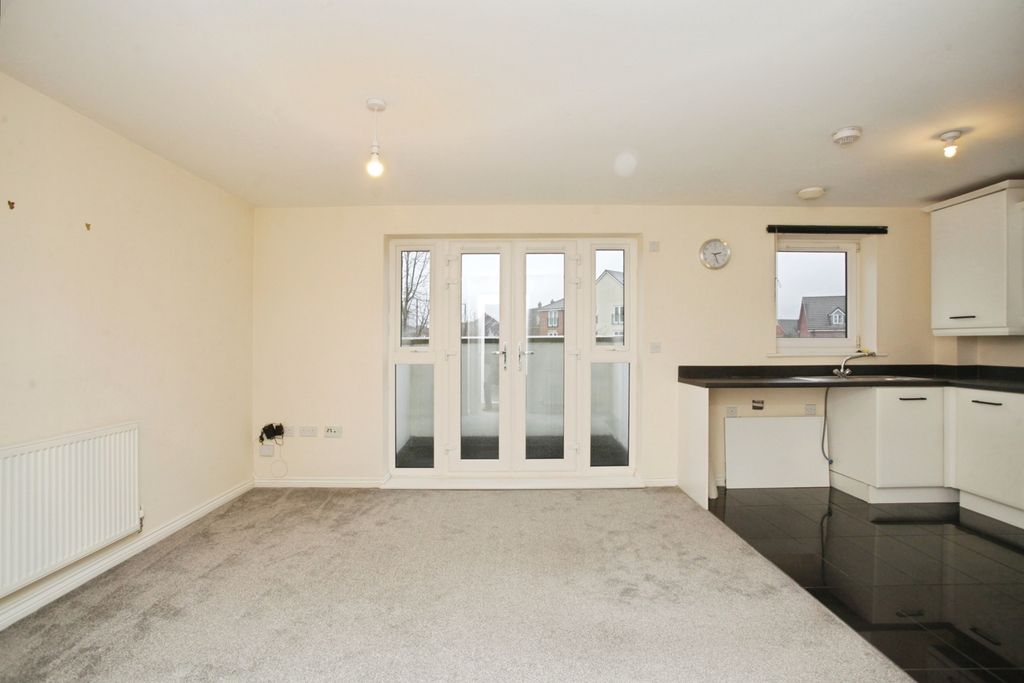 Property photo 3 of 17 Pbox-Img.Jpg