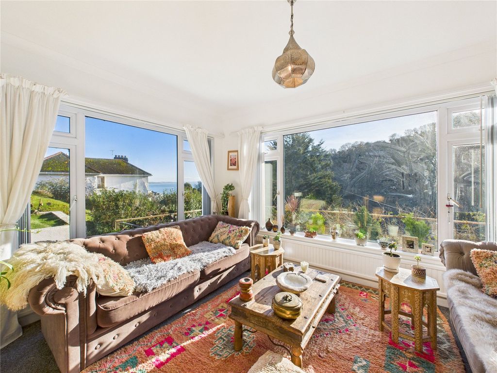 Property photo 2 of 37 Picture No. 21