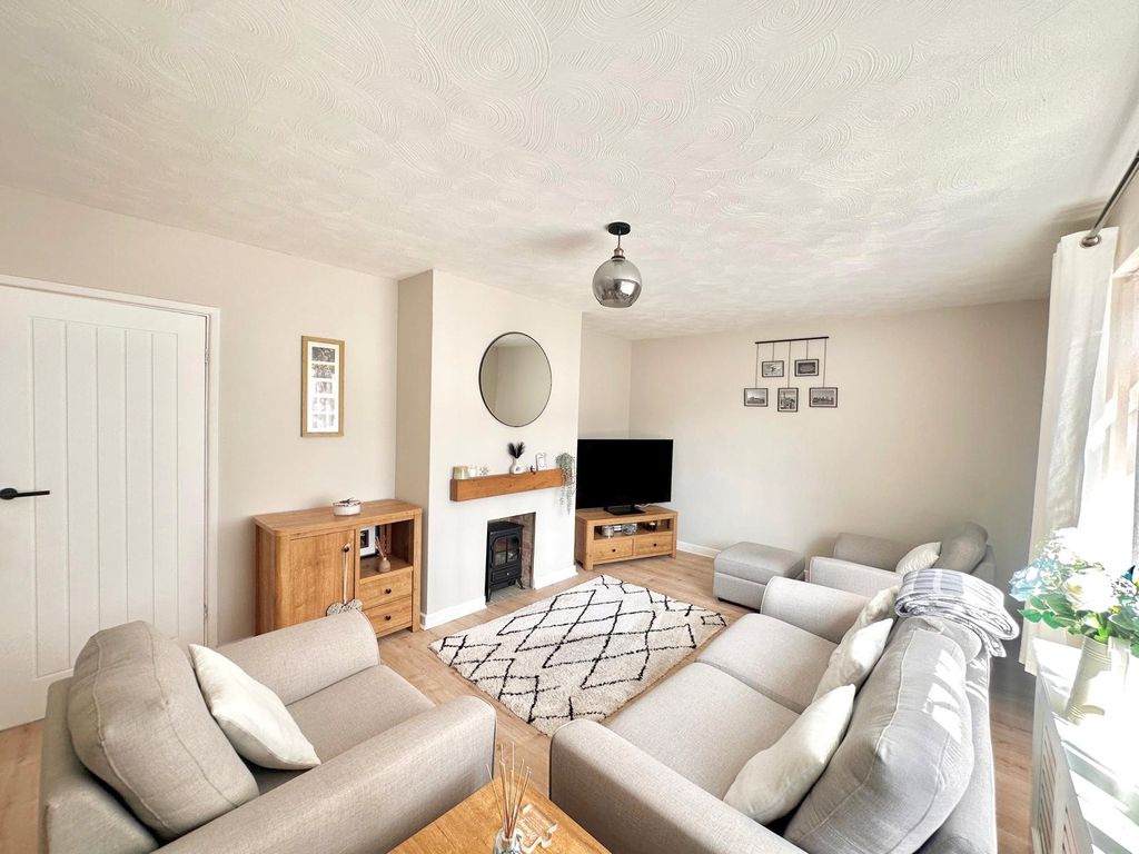 Property photo 3 of 28 Picture No. 13