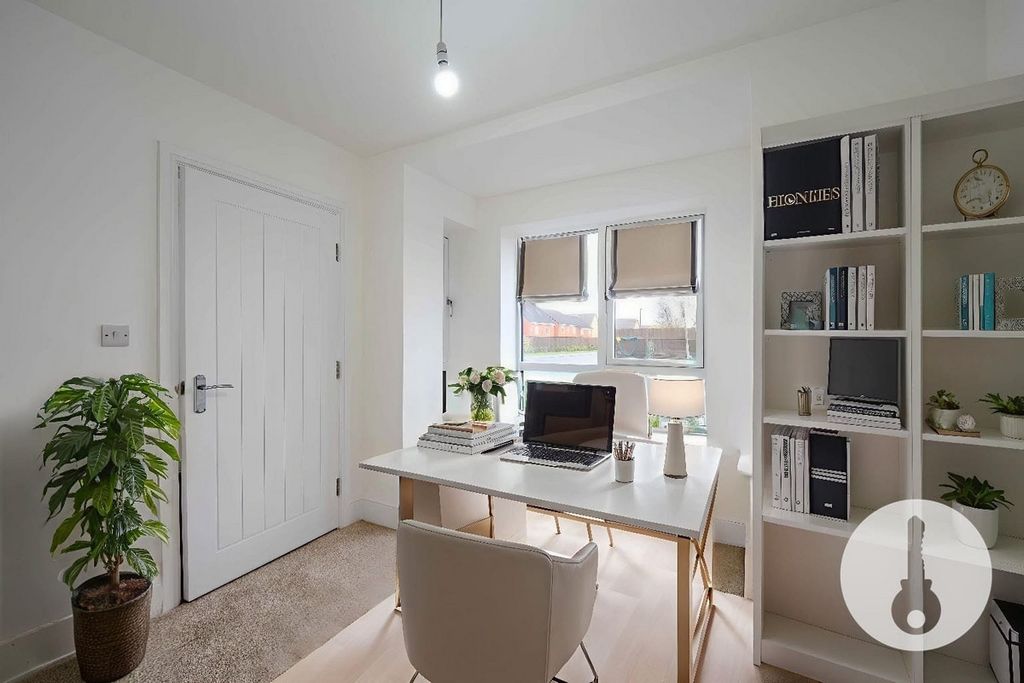 Property photo 2 of 33