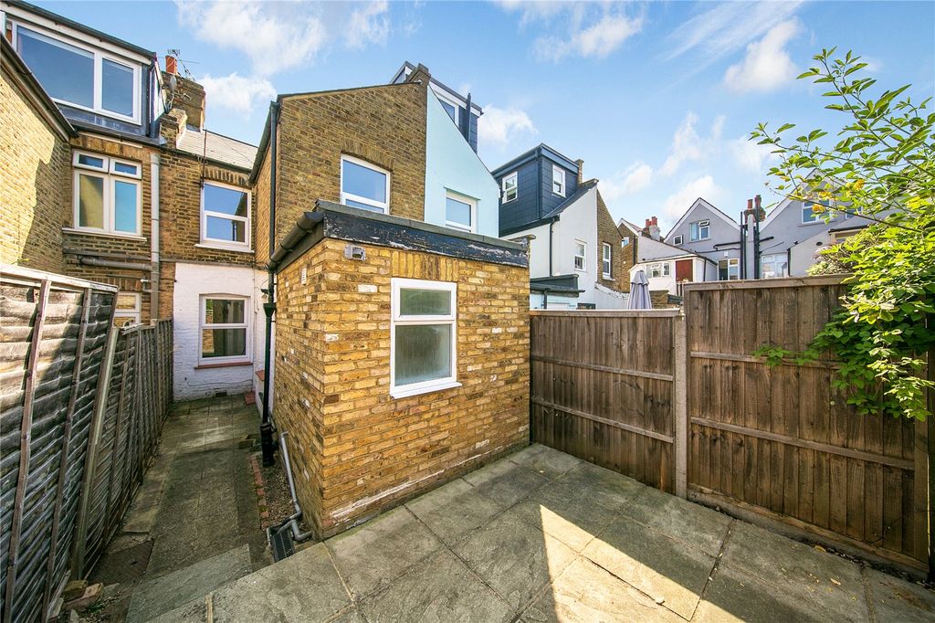 Property photo 2 of 10 Picture No. 09