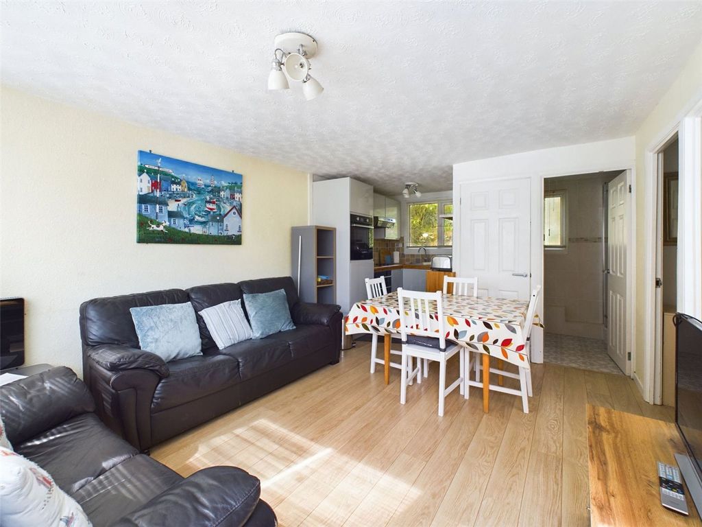 Property photo 2 of 7 Picture No. 06