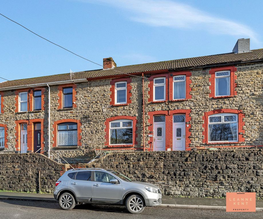 Property photo 1 of 25