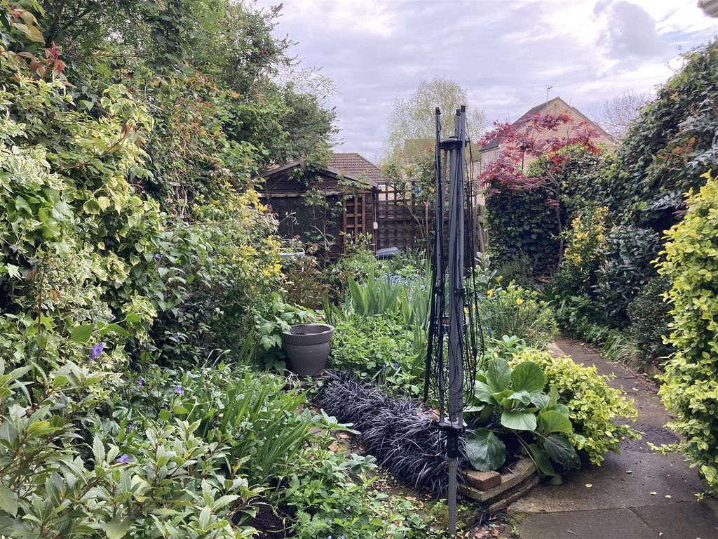 Property photo 2 of 12 Garden.Jpg