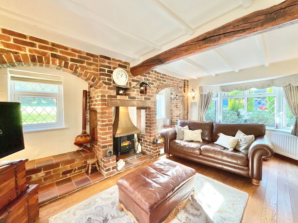 Property photo 3 of 38