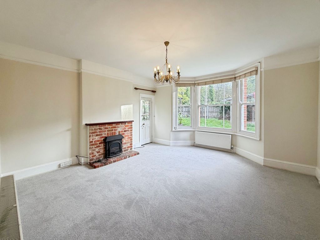 Property photo 2 of 21