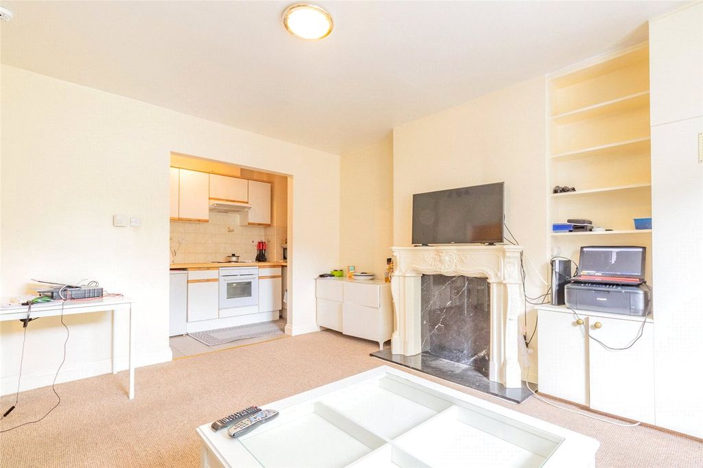 Property photo 2 of 10 Picture No. 11