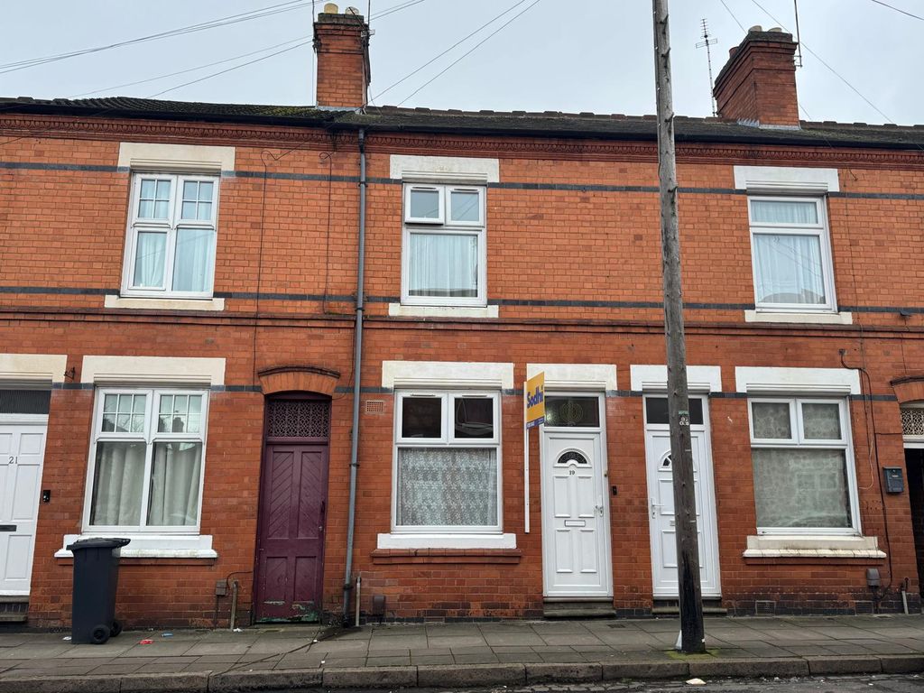 Property photo 1 of 11