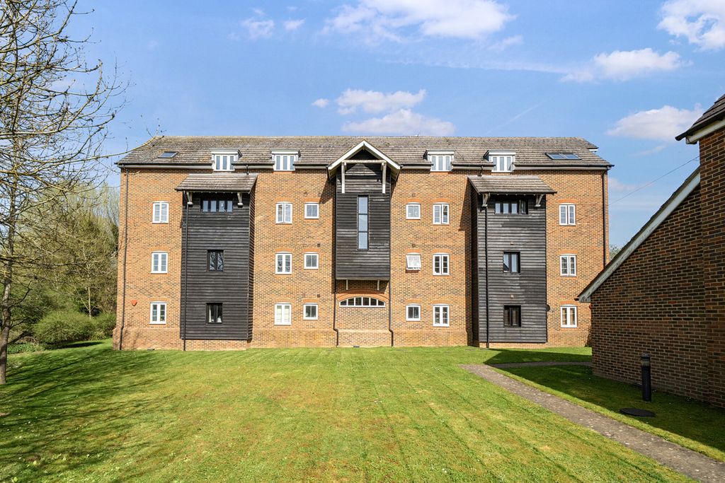 Property photo 1 of 20 1440965-19-69d658...