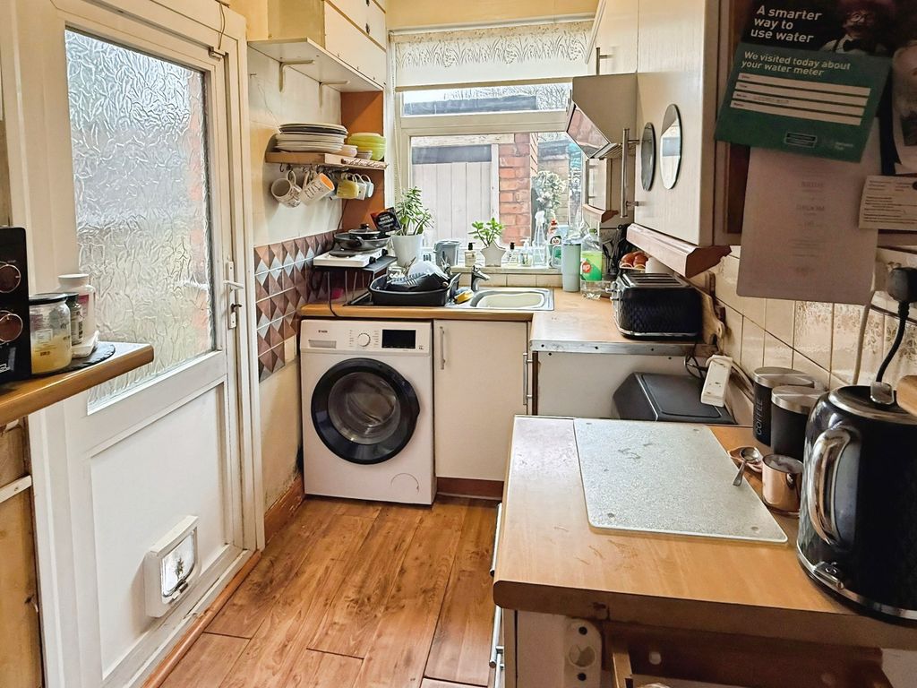 Property photo 3 of 12