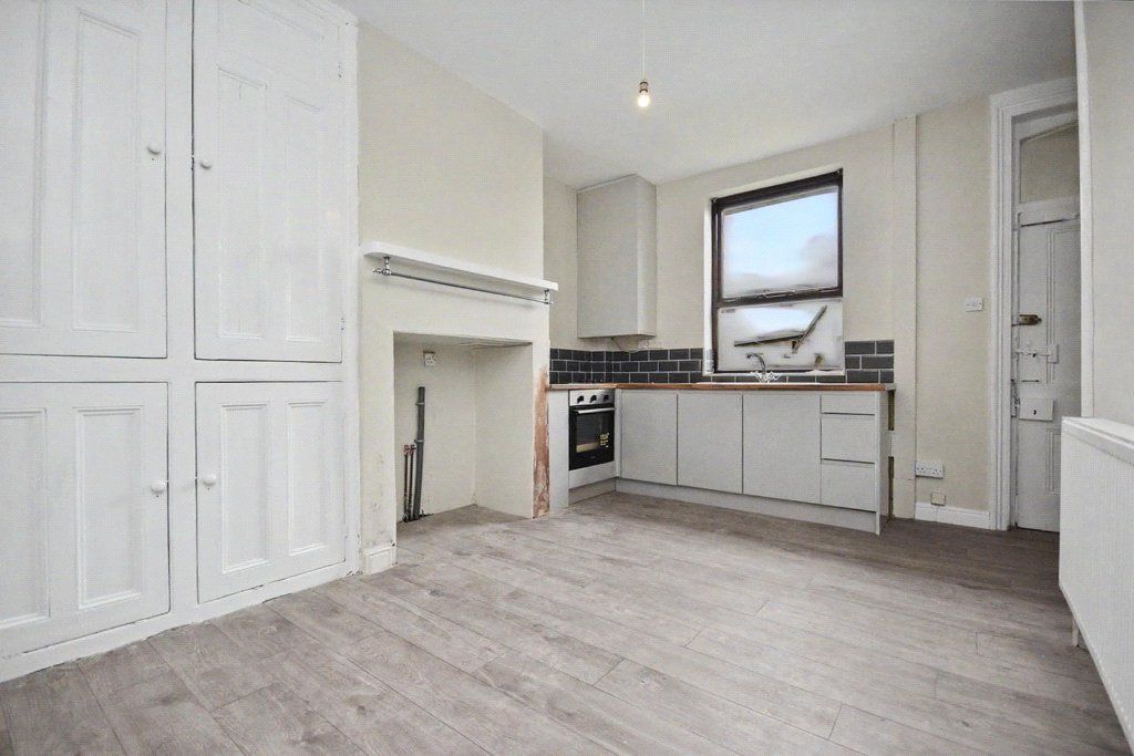 Property photo 3 of 12 Kitchen/Diner