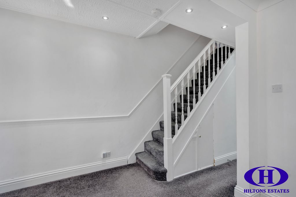 Additional image 9 of 5 bed semi-detached house for saleUxbridge Road, Feltham TW13