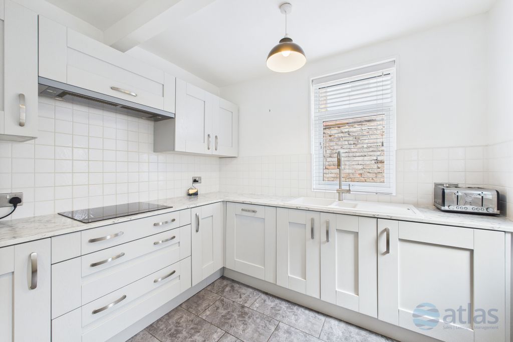 Property photo 2 of 16 Kitchen