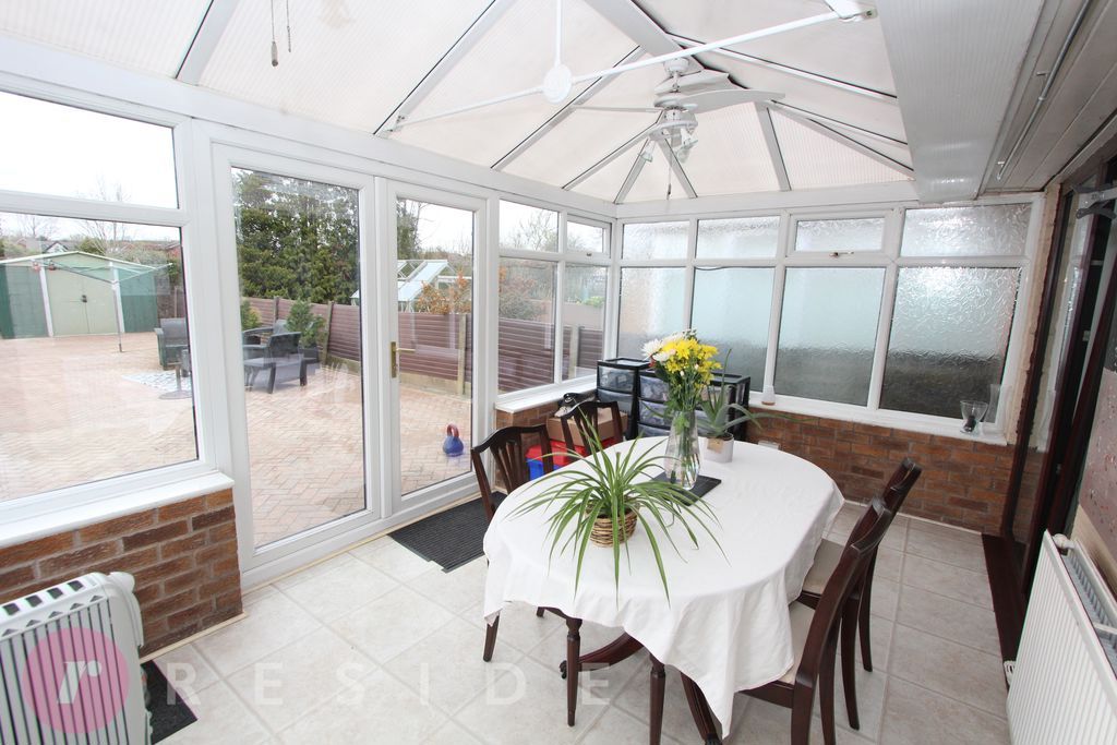 Property photo 3 of 13 Conservatory