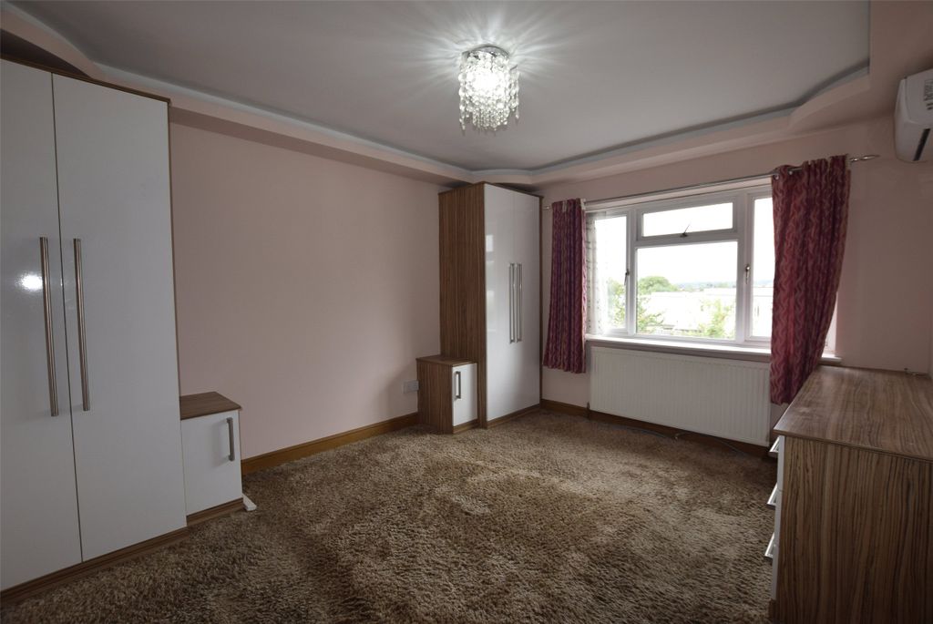 Property photo 3 of 15 Picture No. 35