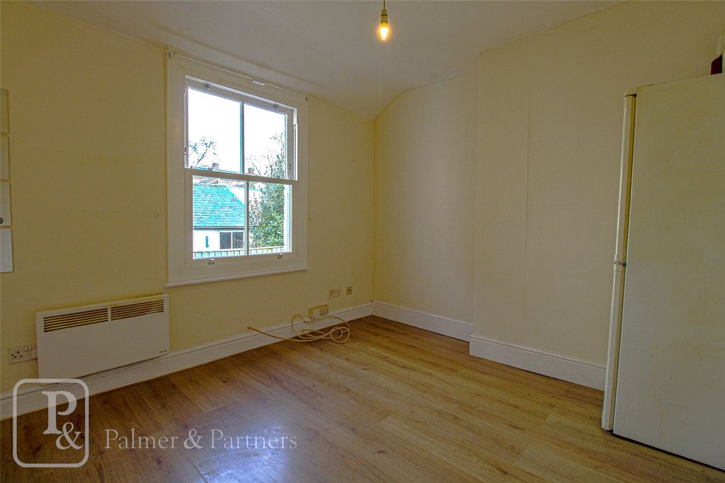 Property photo 2 of 8 Picture No. 09