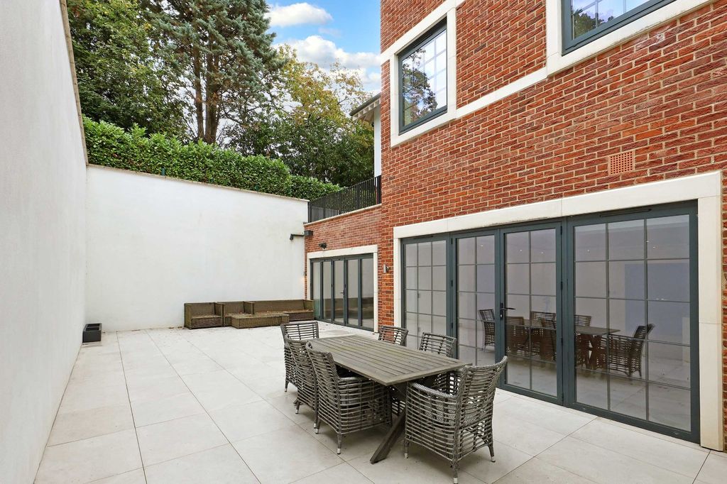Property photo 3 of 20 Picture No. 34