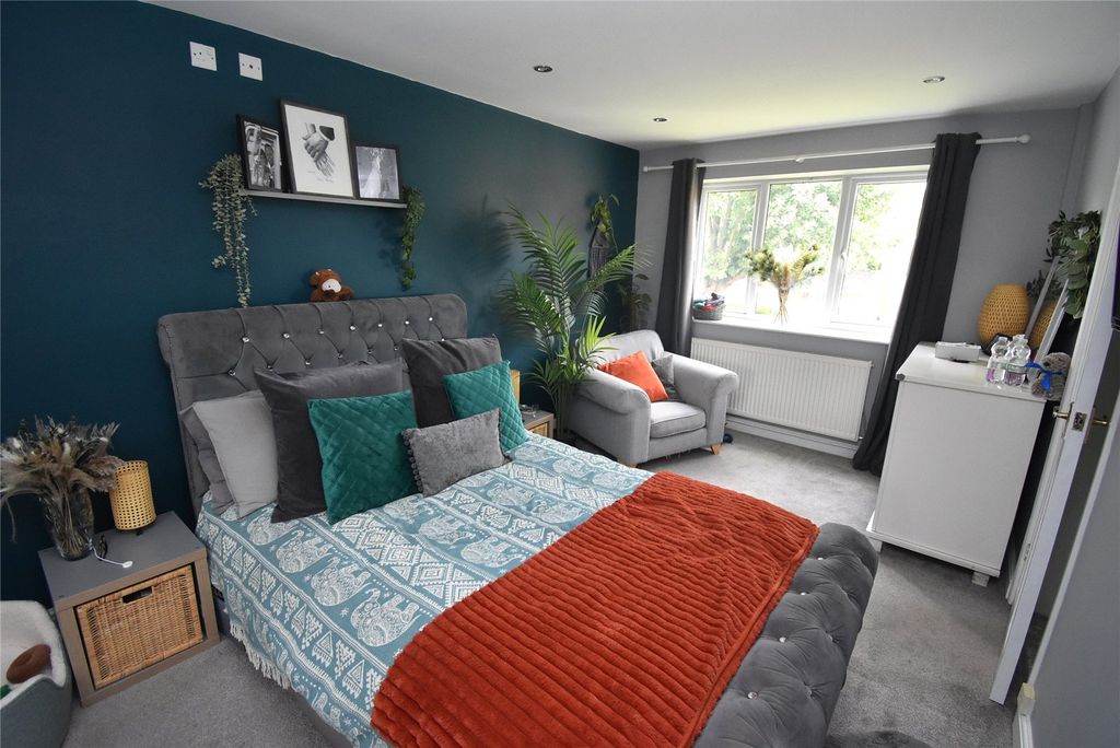 Additional image 17 of 5 bed detached house for saleWest Hill, Dunstable, Bedfordshire LU6