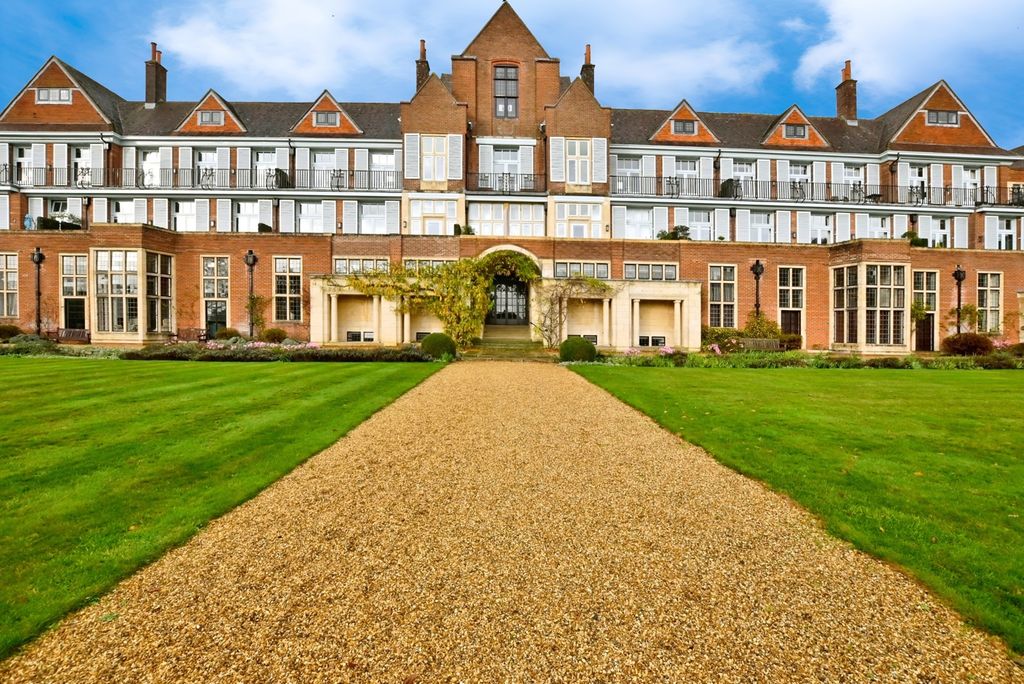 Property photo 1 of 16 Photo