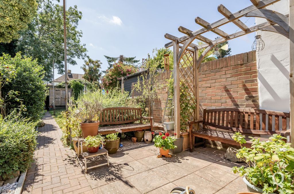 Property photo 3 of 24 Aaf41E00-3ce9-447...