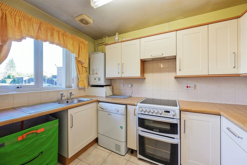 Property photo 3 of 16