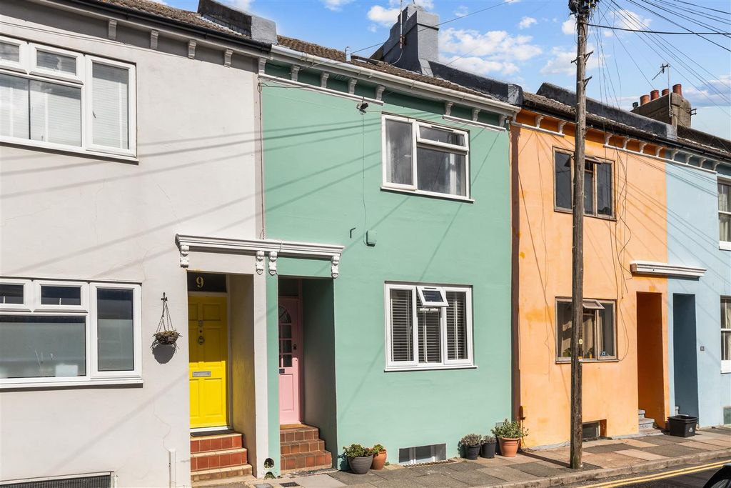 Property photo 1 of 14