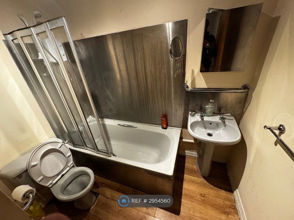 Property photo 3 of 5