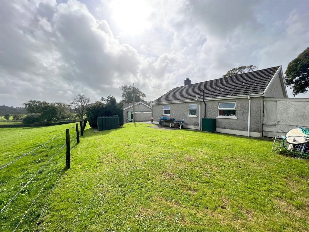Property photo 2 of 18 Picture No. 10