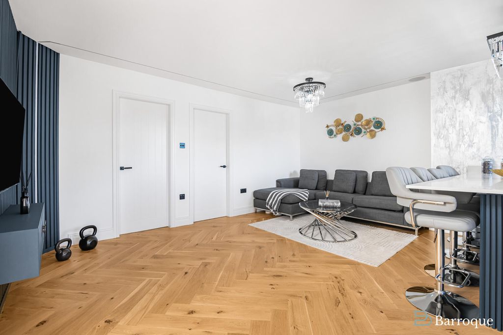 Property photo 1 of 28 Living Room