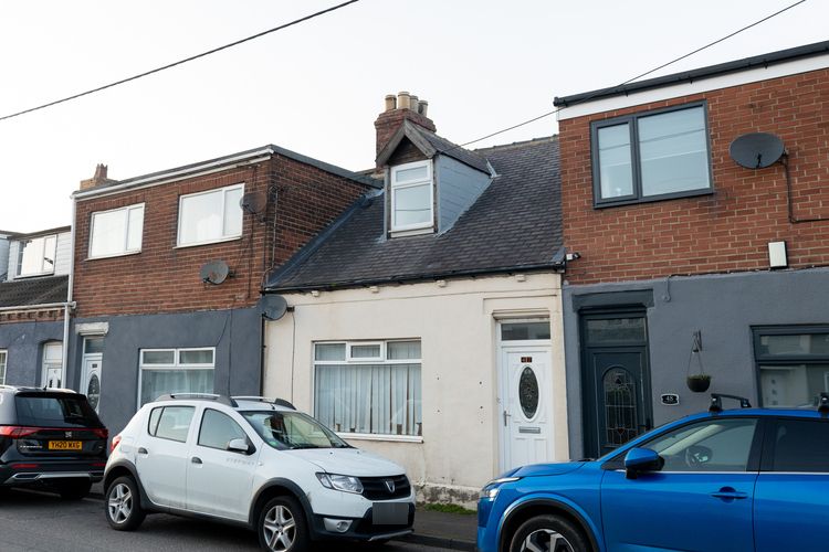 Property photo 1 of 19