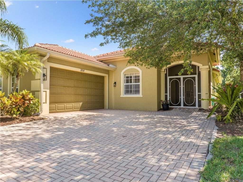 Property photo 1 of 26