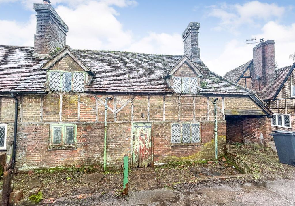 Property photo 1 of 16