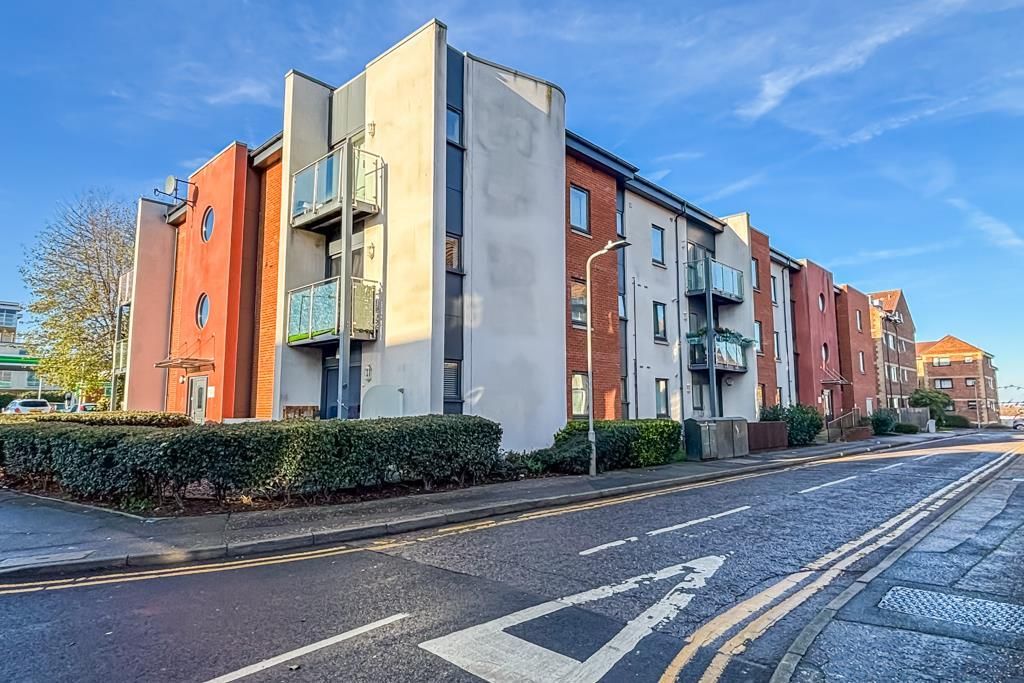 Property photo 1 of 11 Front