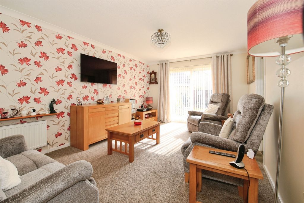 Property photo 2 of 15