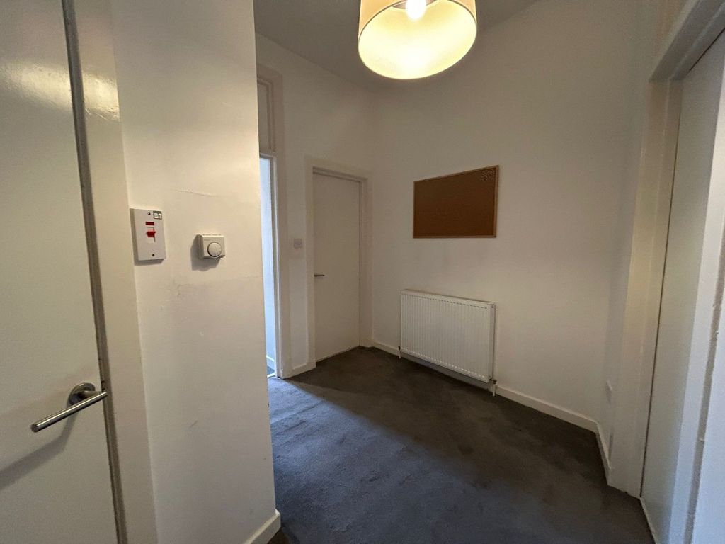 Property photo 3 of 8 Photo 3