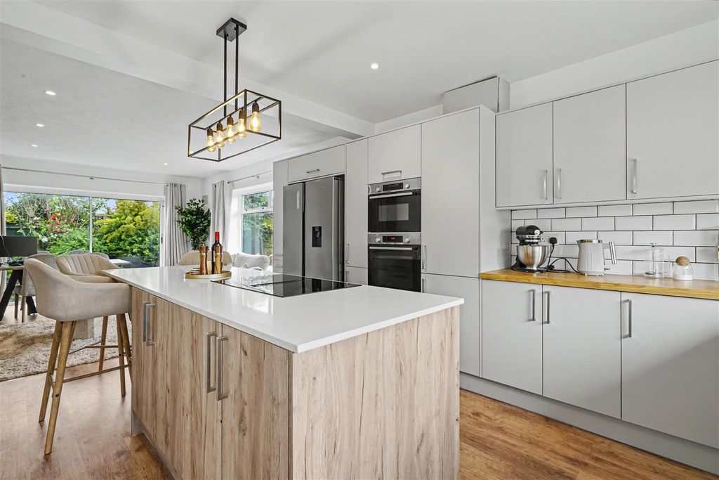 Property photo 1 of 17 Open Plan Dining Kitchen