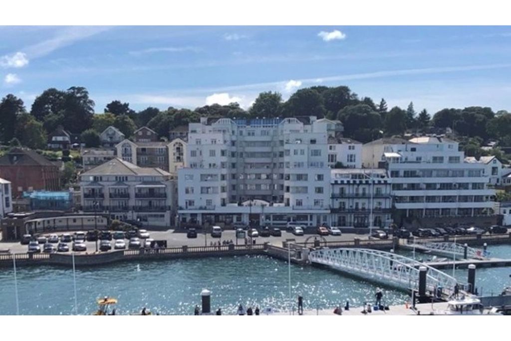 Property photo 2 of 12