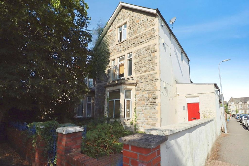 Property photo 1 of 55 Picture No. 42