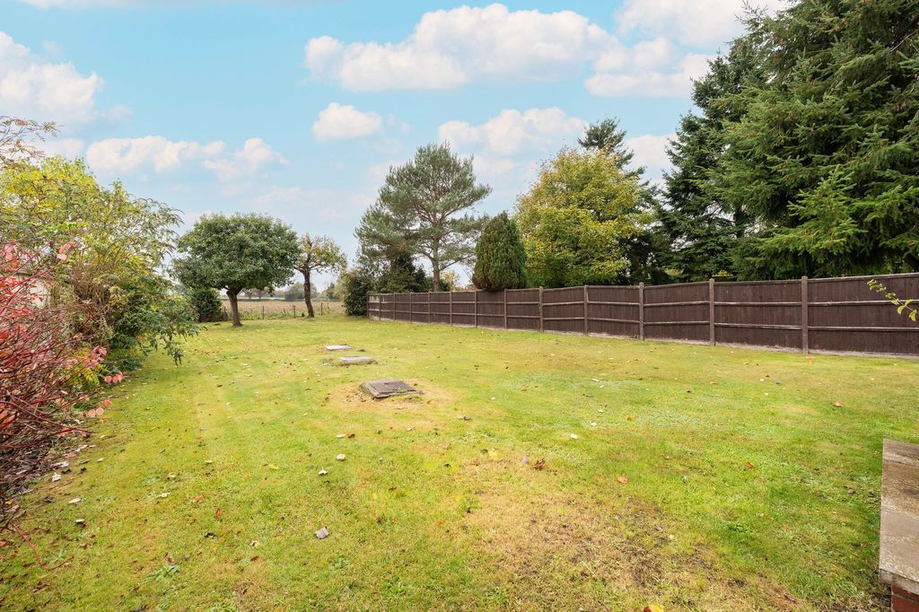 Property photo 2 of 23