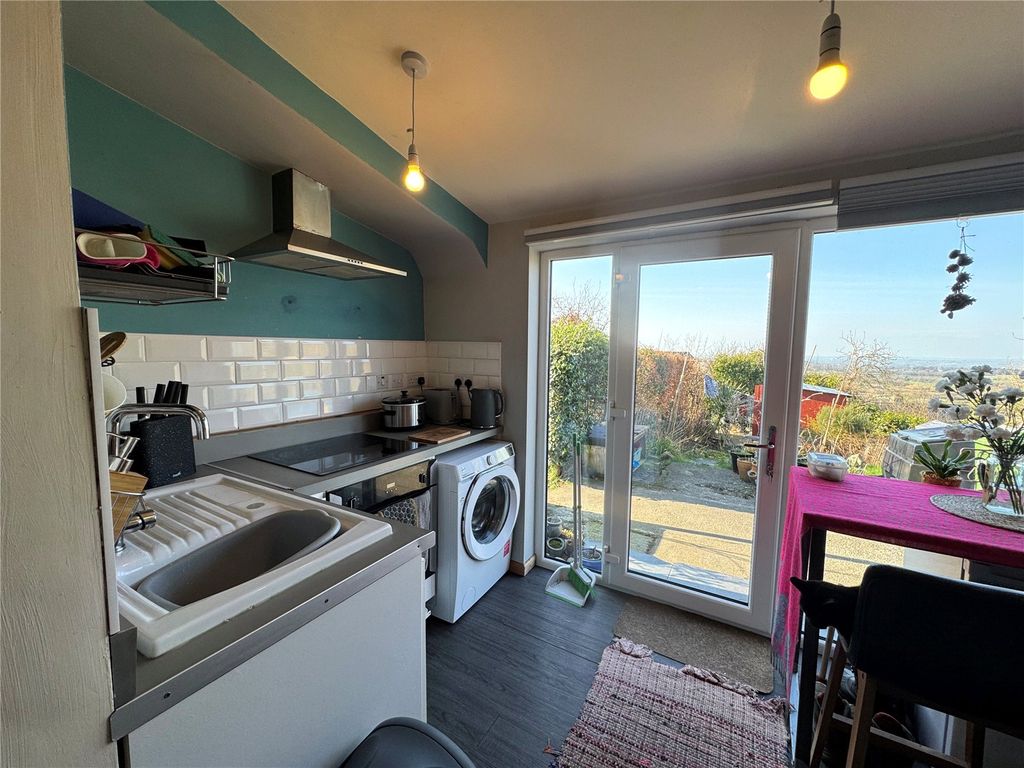 Property photo 3 of 19 Picture No. 07