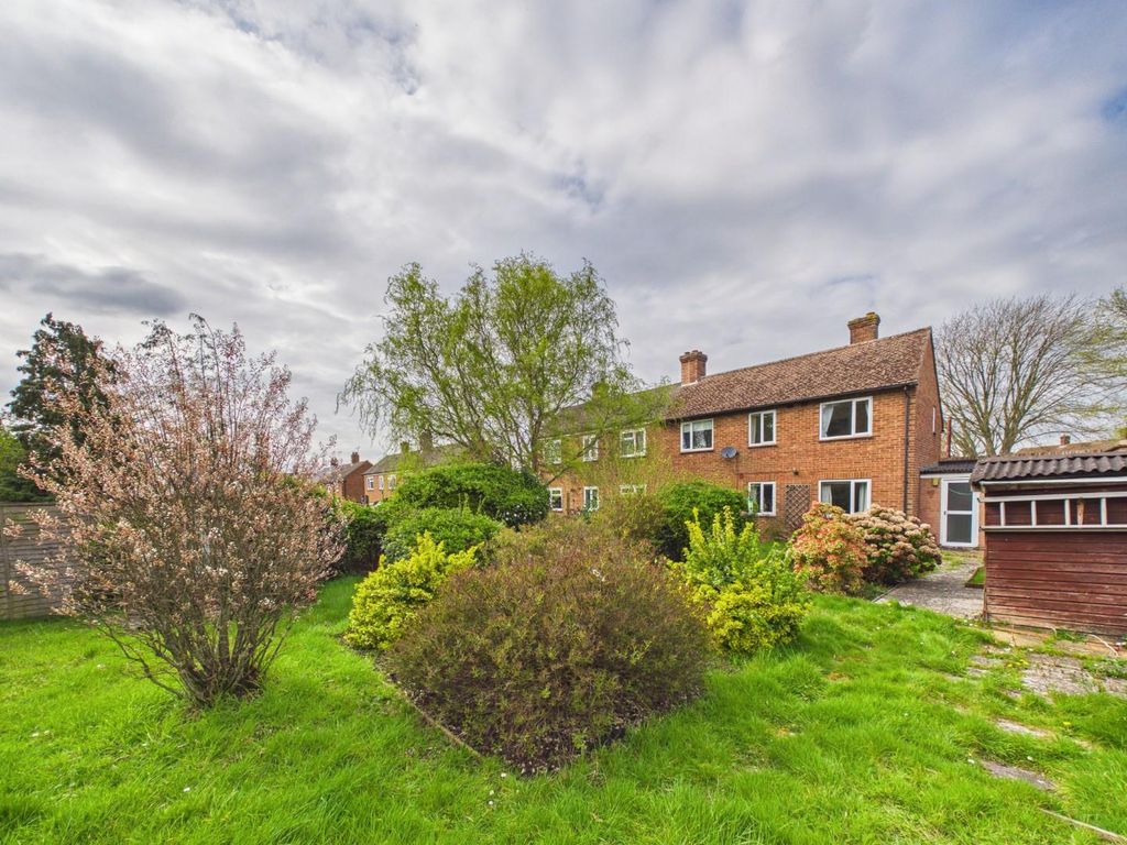 Property photo 2 of 24 Cam05010G0-Pr0064-Still028.Jpg