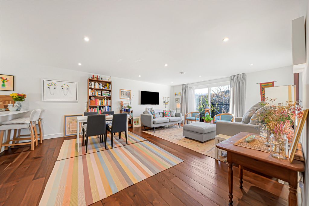 Property photo 1 of 14 Image