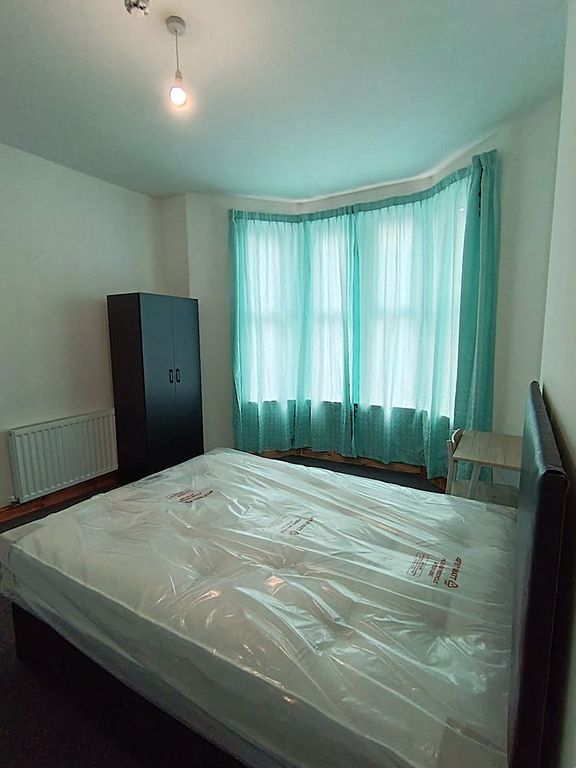 Property photo 2 of 5